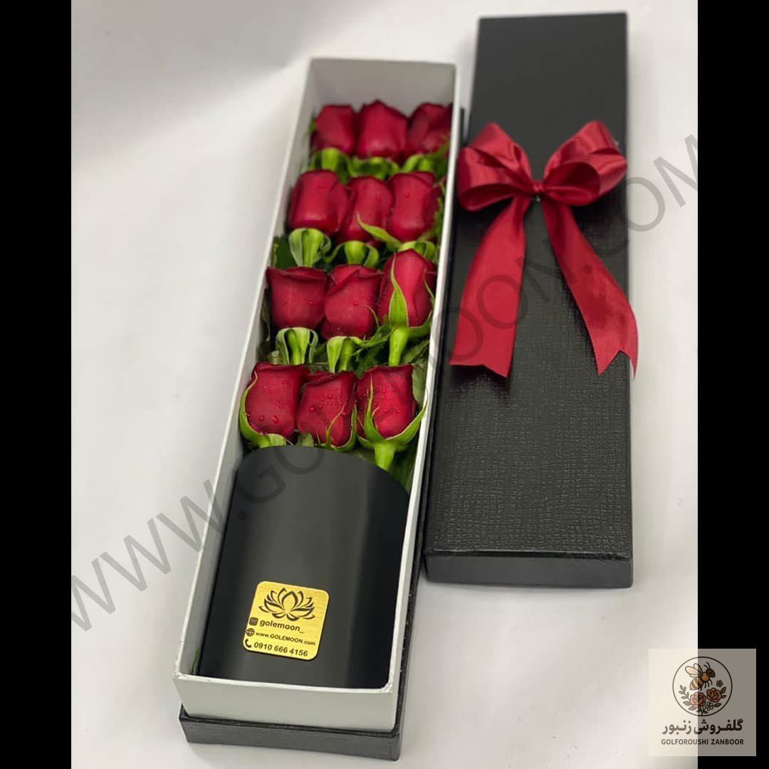 باکس گل رز قرمز 12 شاخه | کد: ZNB-178P