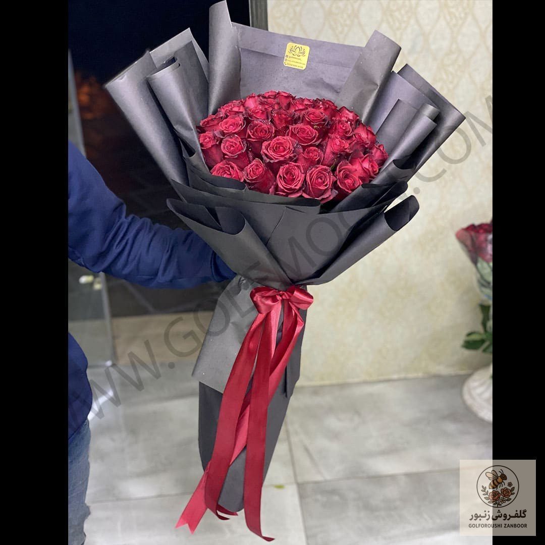 دسته گل شیک 30 شاخه | کد: ZNB-1AE7